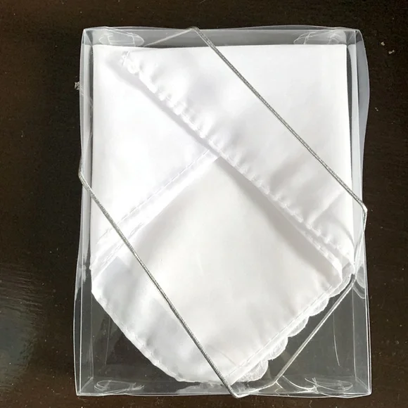 “Bride” Hankerchief New in Box - Picture 2 of 2